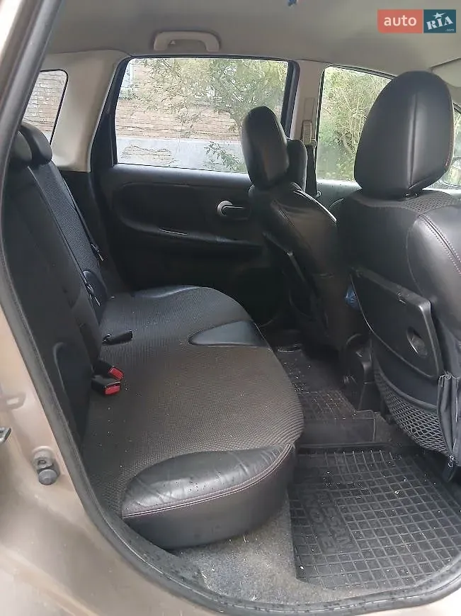 Nissan Note 2007 photo 2