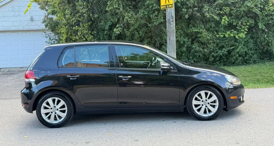 Volkswagen Golf 2012 photo 4