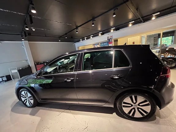 Volkswagen E-Golf 2016 photo 3
