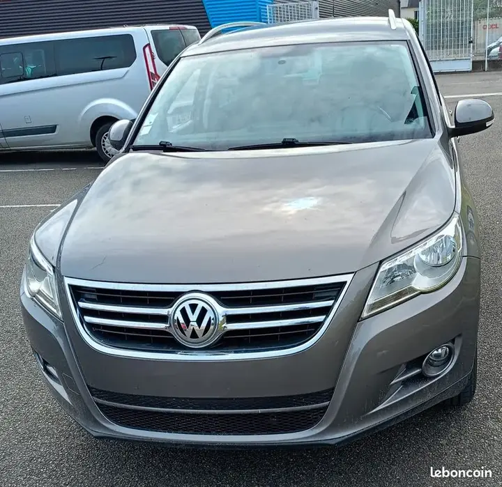 Volkswagen Tiguan 2009 photo 2
