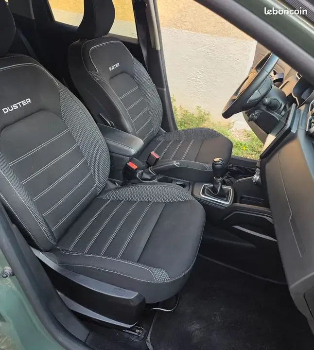 Dacia Duster 2023 photo 3