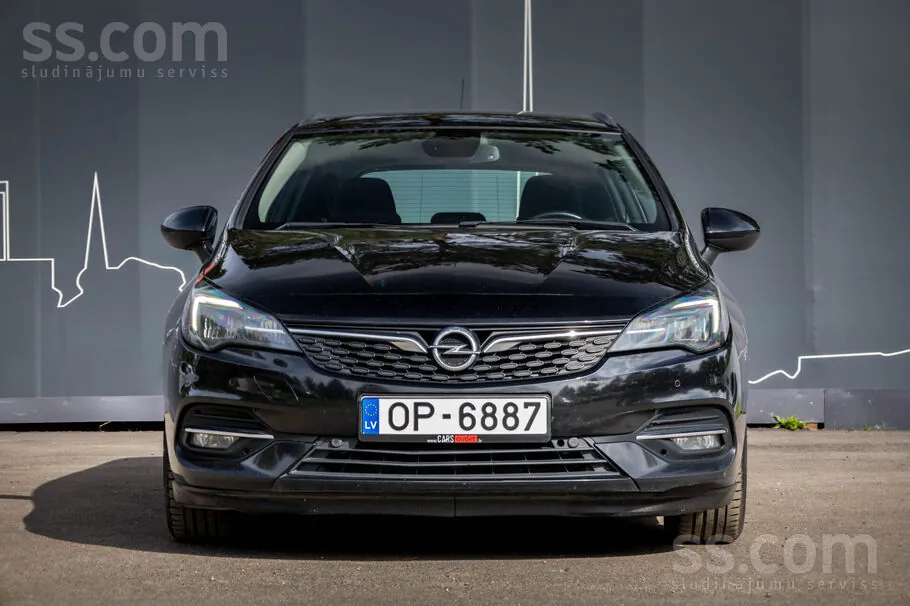 Opel Astra 2020 photo 2