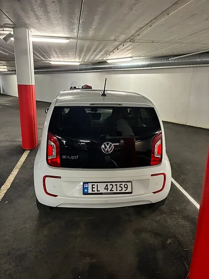 Volkswagen E-Up! 2015 photo 4