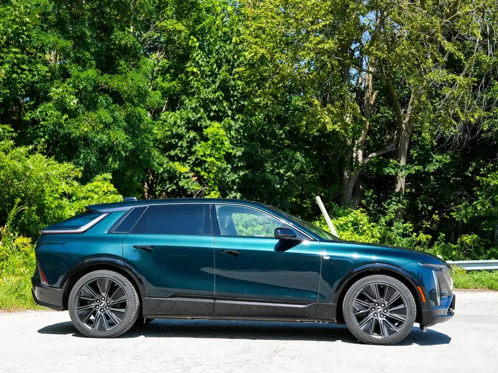 Cadillac Lyriq 2024 photo 4
