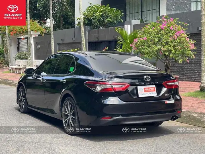 Toyota Camry 2022 photo 3