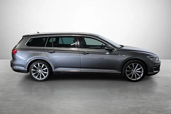 Volkswagen Passat 2017 photo 5
