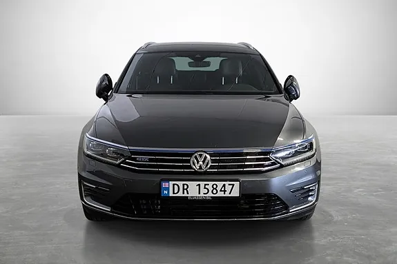 Volkswagen Passat 2017 photo 3