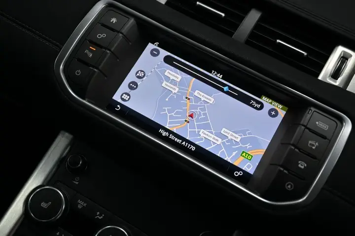 Land Rover Range Rover Evoque 2018 photo 5