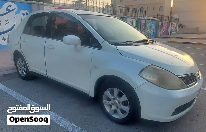 Nissan Tiida 2008 photo 3