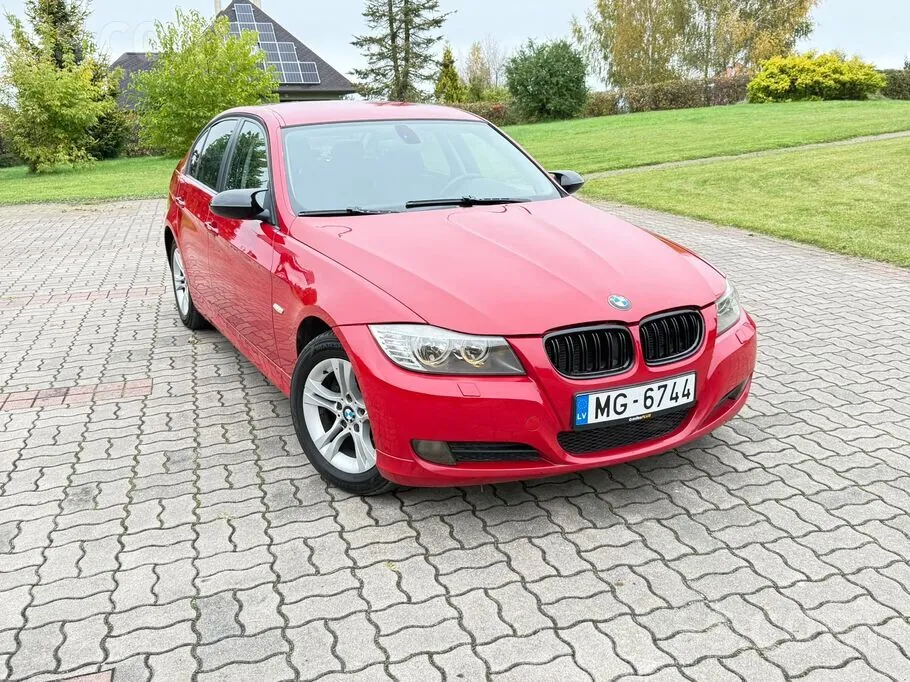 BMW 320 2008 photo 2