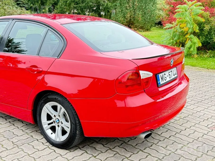 BMW 320 2008 photo 4