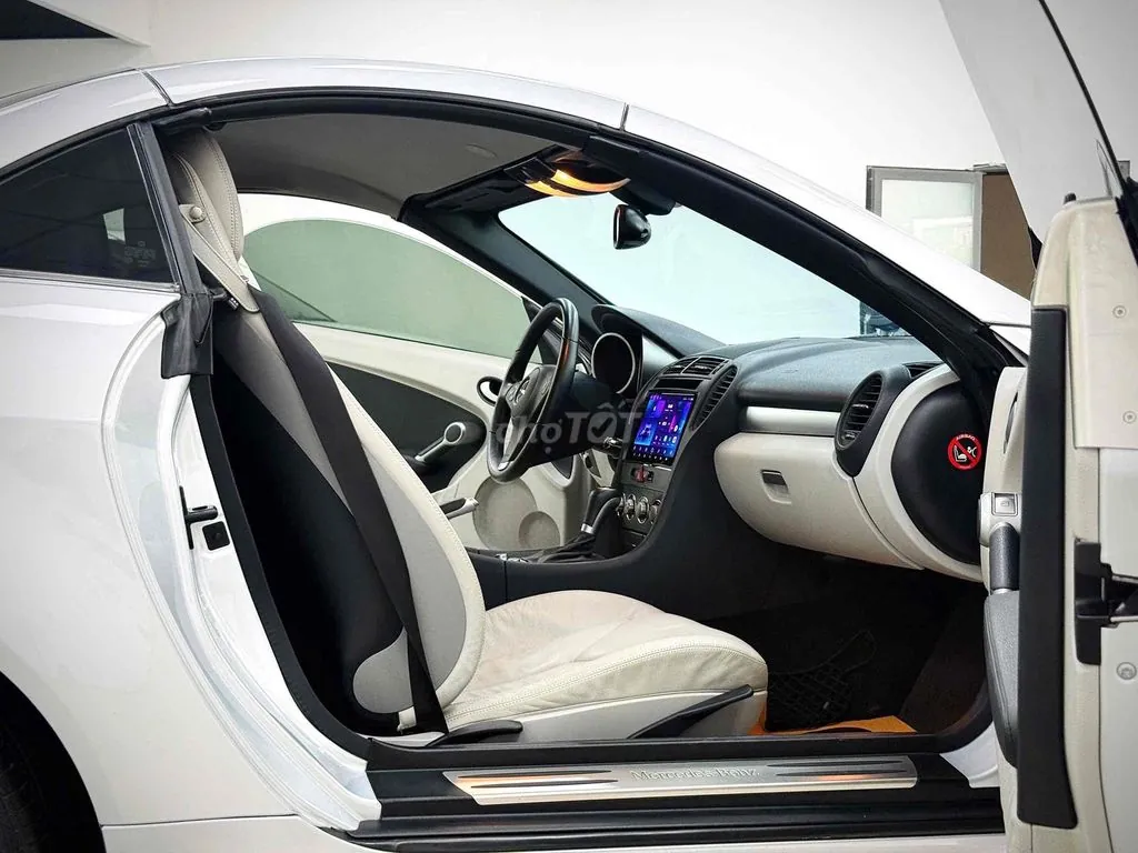 Mercedes-Benz Clk-Class 2010 photo 5
