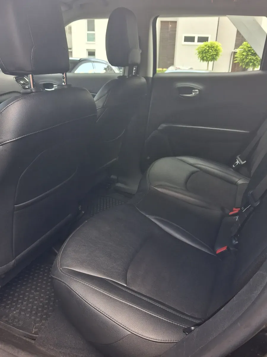 Jeep Compass 2022 photo 2