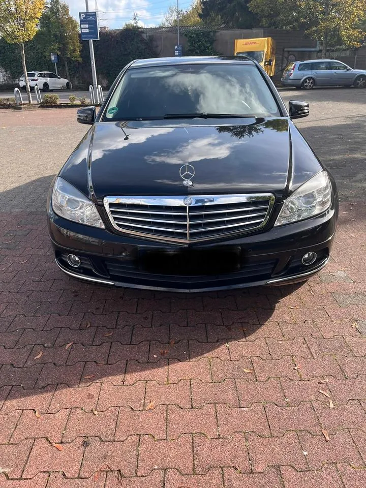 Mercedes-Benz C180