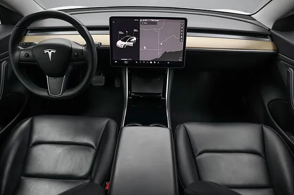 Tesla Model 3 2020 photo 2