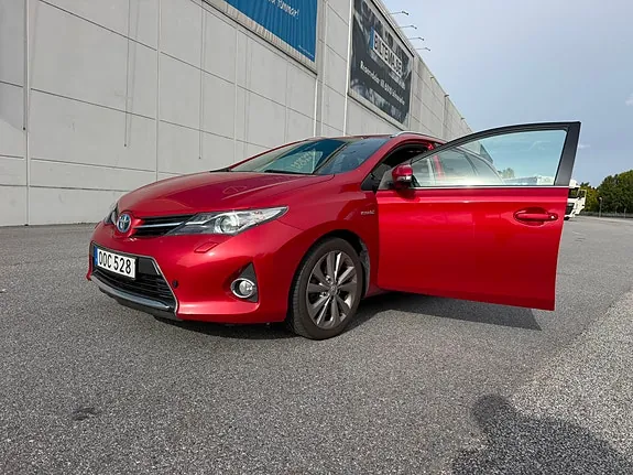 Toyota Auris 2014 photo 4