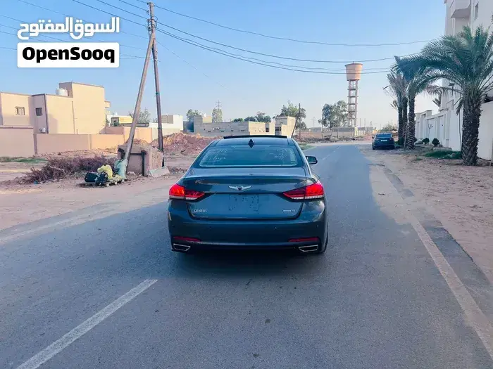 Genesis G80 2017 photo 2