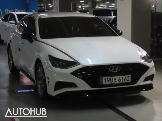 Hyundai Sonata 2021 photo 2
