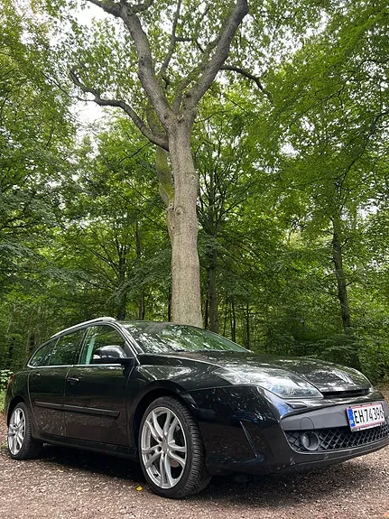 Renault Laguna Iii 2010 photo 4