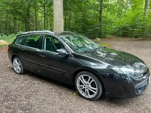 Renault Laguna Iii 2010 photo 5