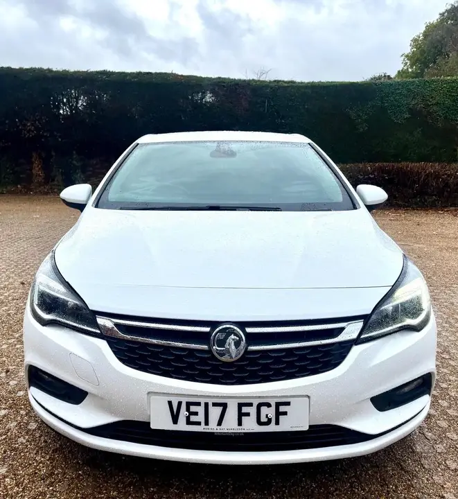 Vauxhall Astra 2017 photo 3