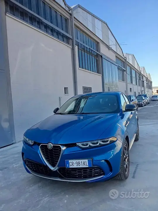 Alfa Romeo Tonale 2023 photo 2