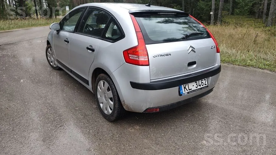 Citroen C4 2009 photo 4