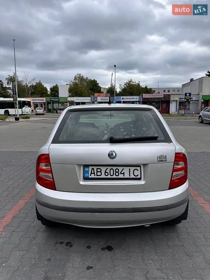 Skoda Fabia 2003 photo 3