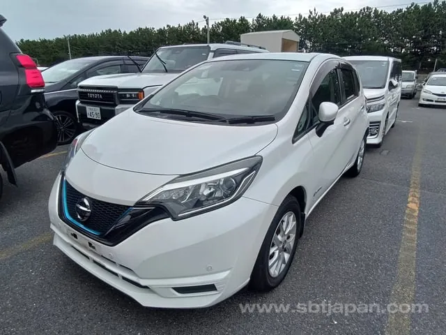 Nissan Note 2019 photo 2