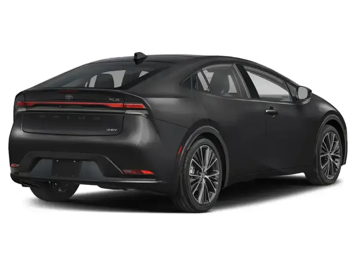 Toyota Prius 2023 photo 2