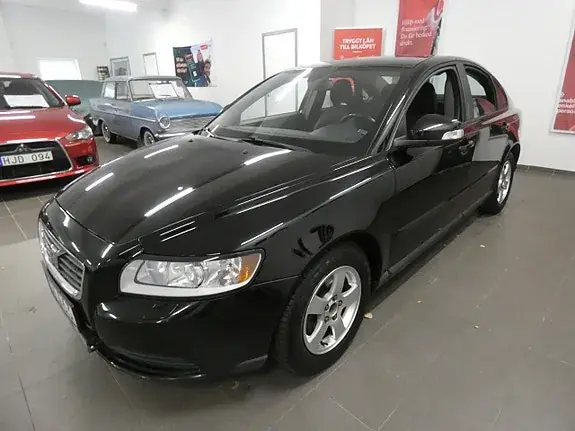 Volvo S40 2010 photo 3