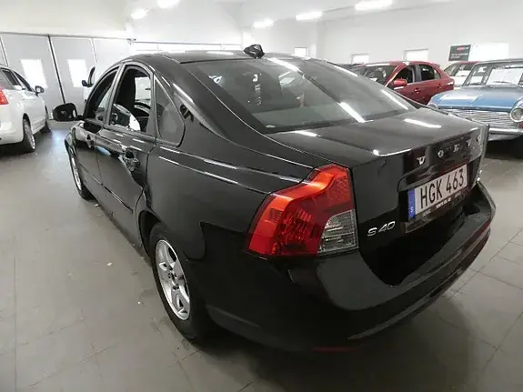 Volvo S40 2010 photo 4
