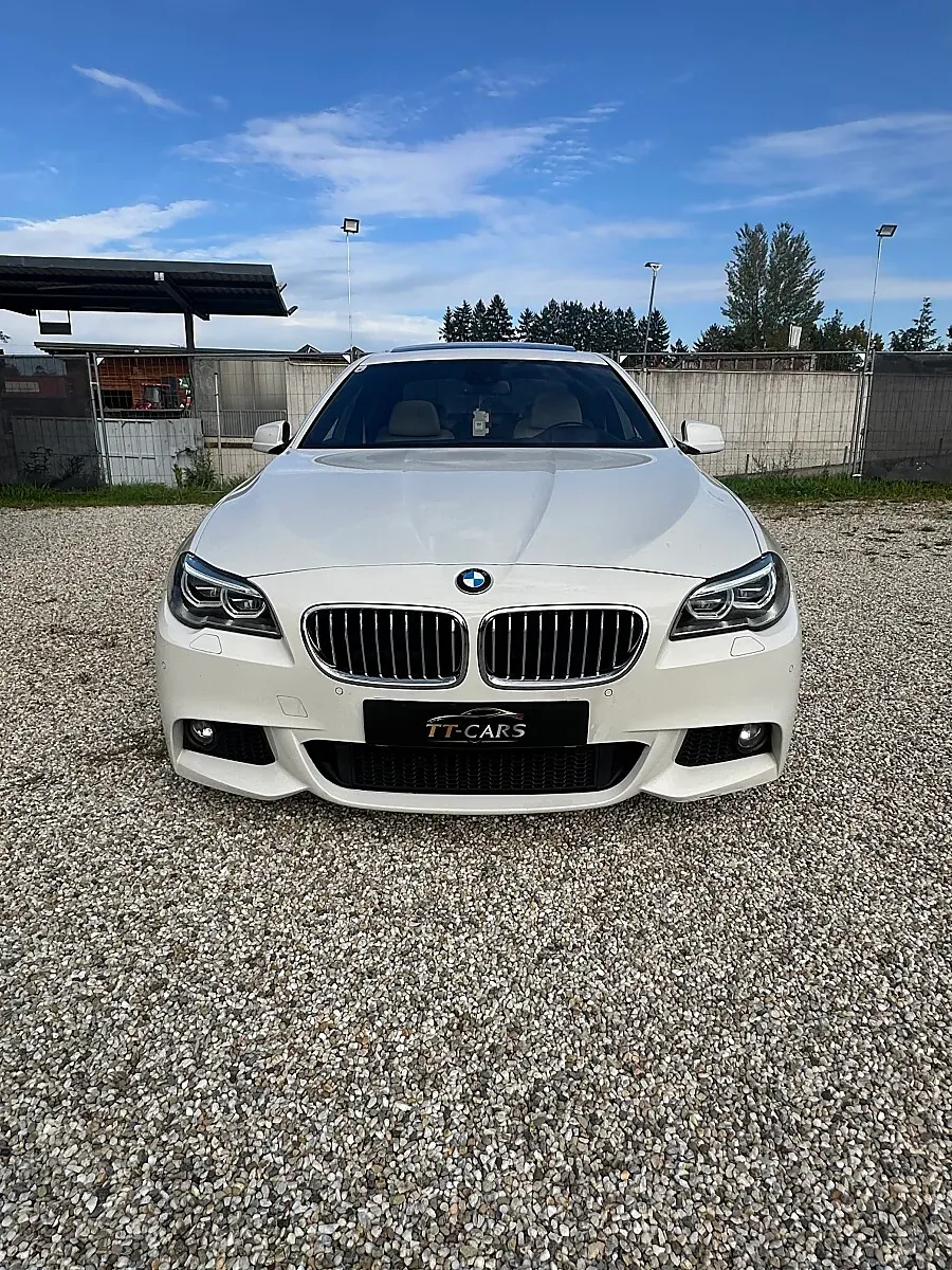 BMW 5 Series 2011 photo 3