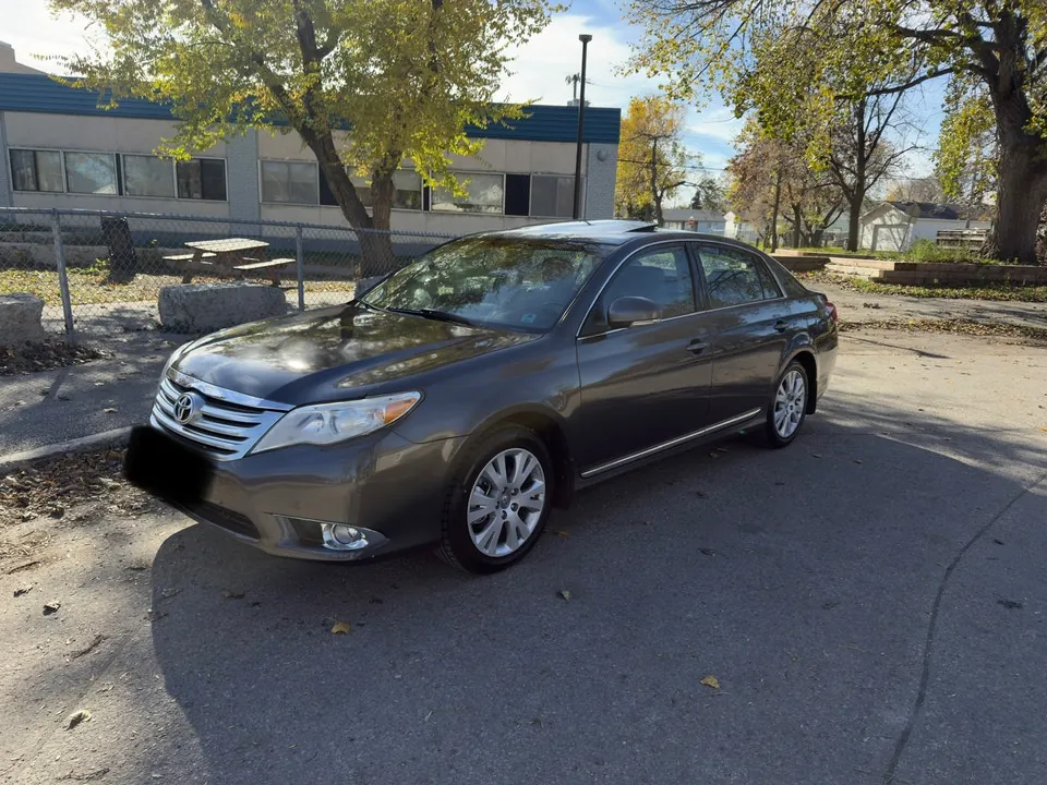 Toyota Avalon 2011 photo 3
