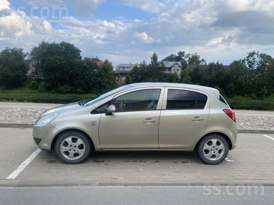 Opel Corsa 2010 photo 2