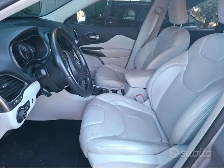 Jeep Cherokee 2019 photo 5