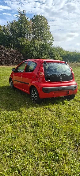 Peugeot 107 2010 photo 5
