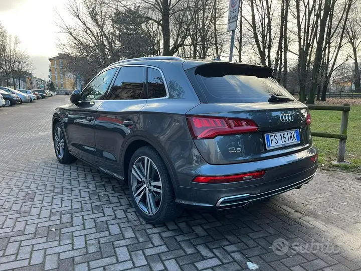 Audi Q5 2018 photo 2