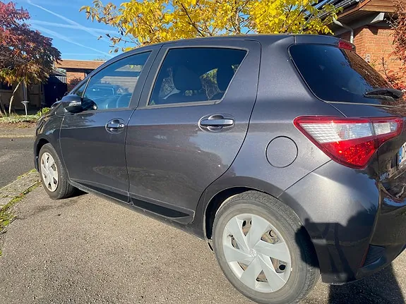 Toyota Yaris 2019 photo 2