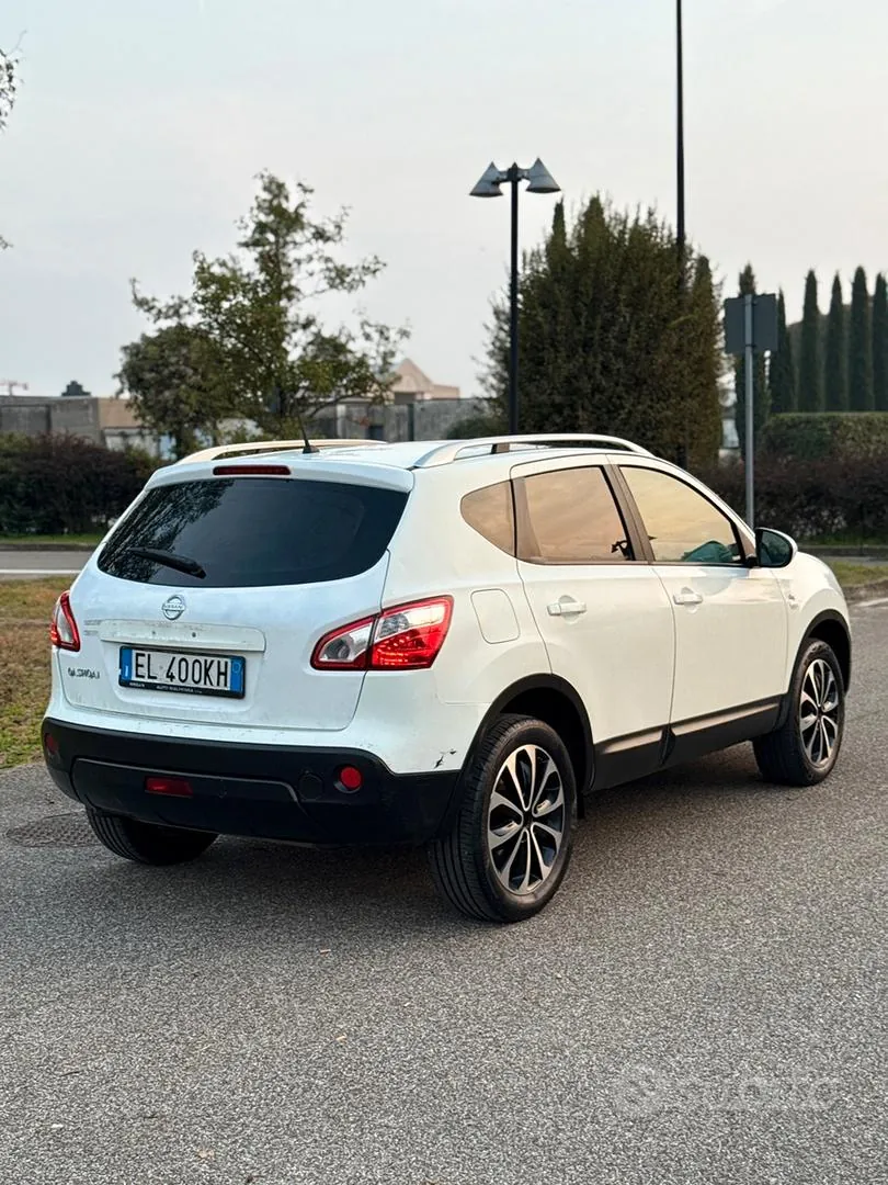 Nissan Qashqai 2012 photo 4