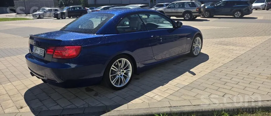 BMW 330 2012 photo 3