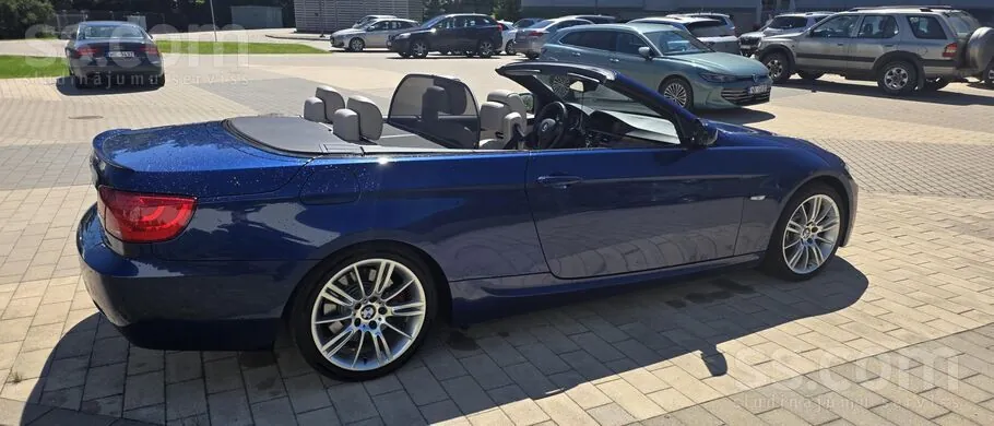BMW 330 2012 photo 5