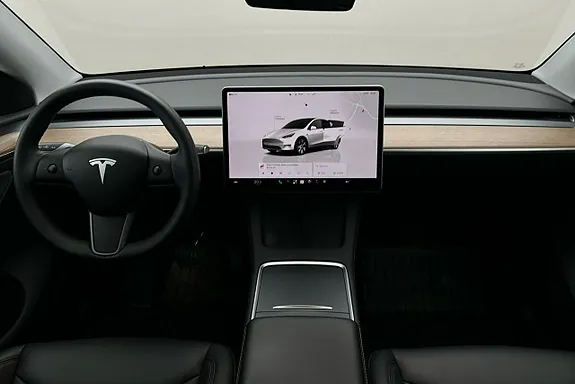 Tesla Model Y 2023 photo 3
