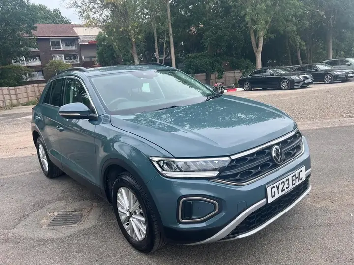 Volkswagen T-Roc 2023 photo 4