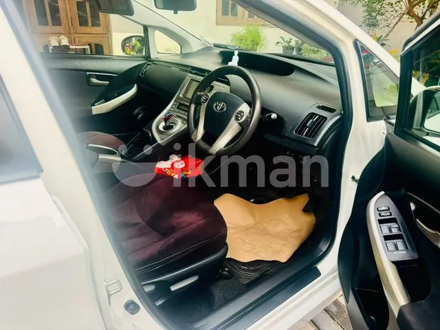 Toyota Prius 2013 photo 5