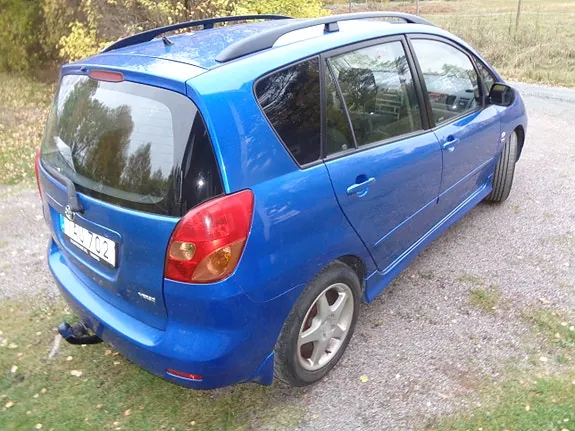 Toyota Corolla Verso 2001 photo 3