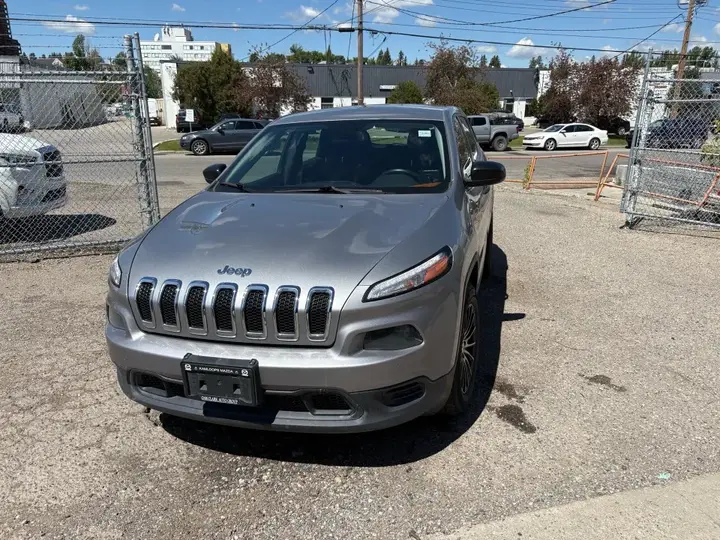 Jeep Cherokee 2015 photo 3