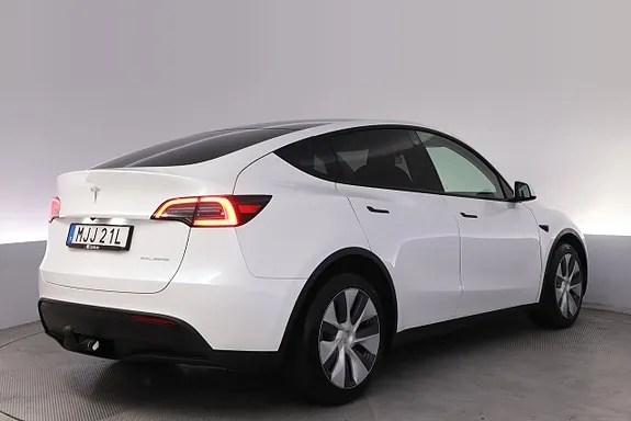 Tesla Model Y 2024 photo 5