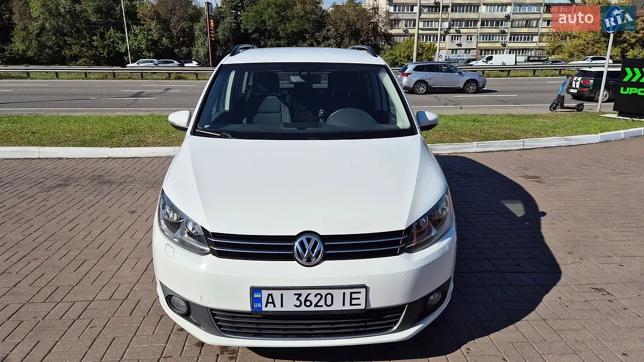 Volkswagen Touran 2015 photo 4