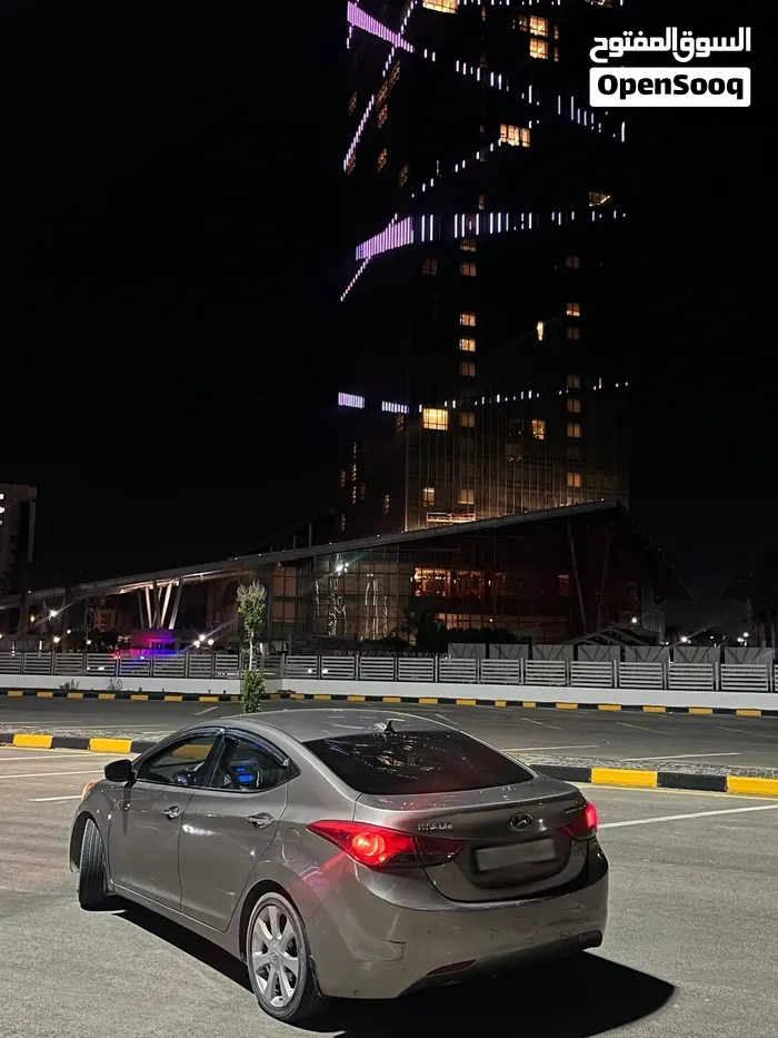 Hyundai Elantra 2012 photo 2